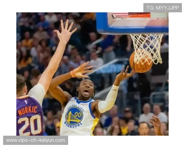 勇士背靠背迎战太阳,库里三分火力全开助球队取胜